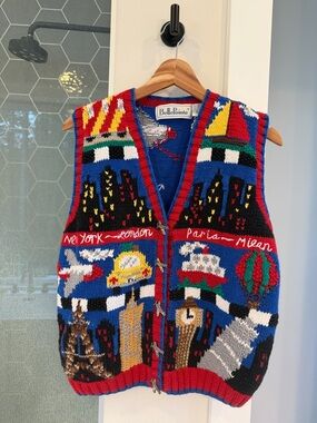 Vintage Belle Pointe Jetsetter Sweater Vest
Kitschy 90s